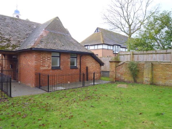 Michael Anthony Tring - WINGRAVE - Photo 13